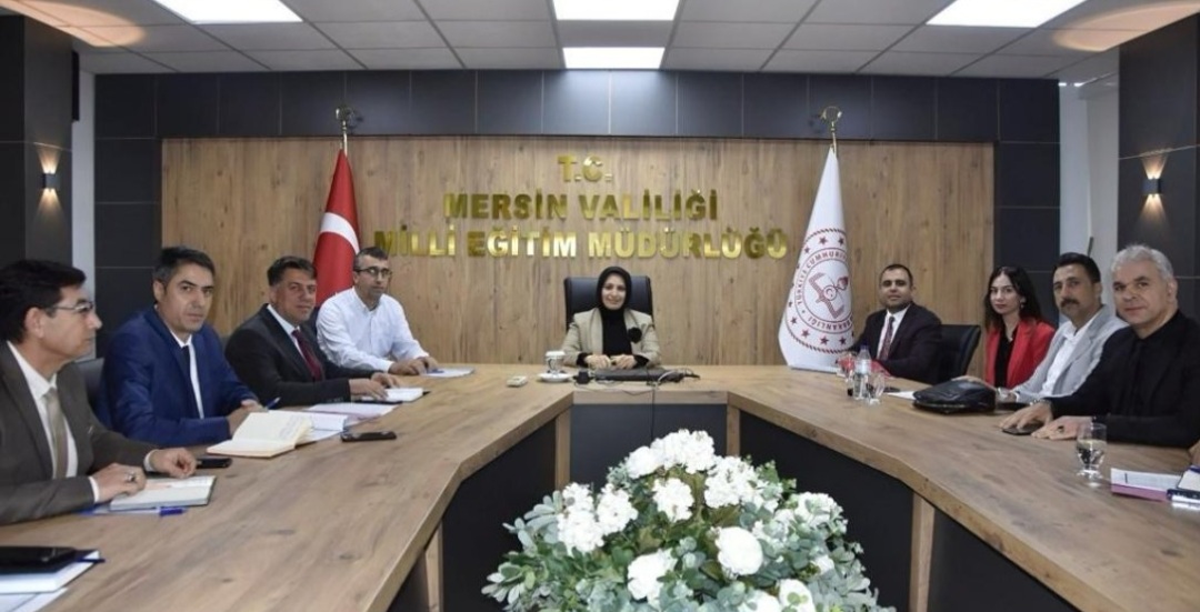 MÜDÜR DURMUŞ BAŞKANLIĞI’NDA ŞUBE MÜDÜRLERİ İLE TOPLANTI YAPILDI