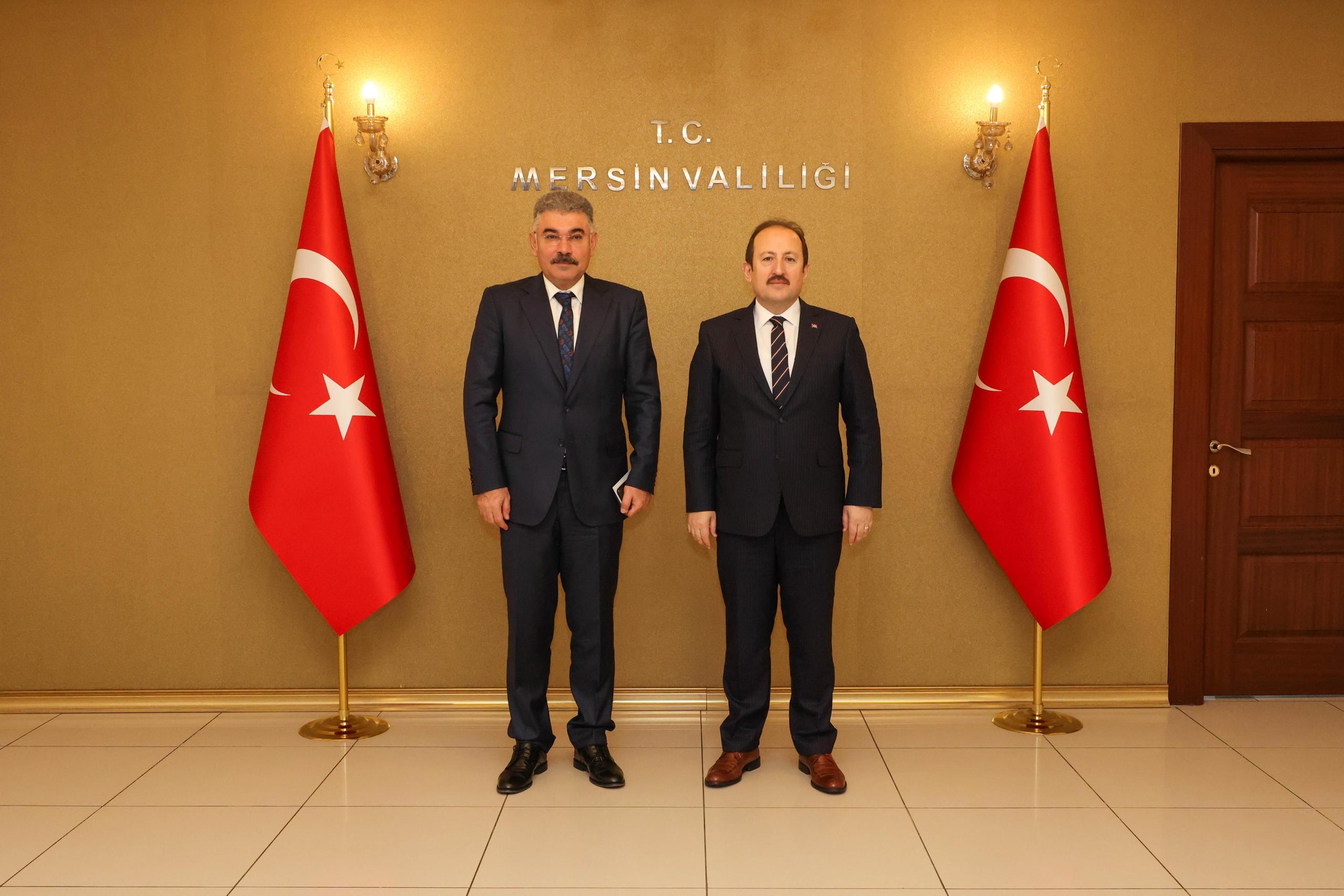 YENİ ATANAN EMNİYET MÜDÜRÜ KAMİL KARABÖRK, VALİ PEHLİVAN’I MAKAMINDA ZİYARET ETTİ