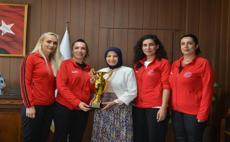 POTANIN SULTANLARINDAN İL MİLLÎ EĞİTİM MÜDÜRÜ FAZİLET DURMUŞ’A ZİYARET