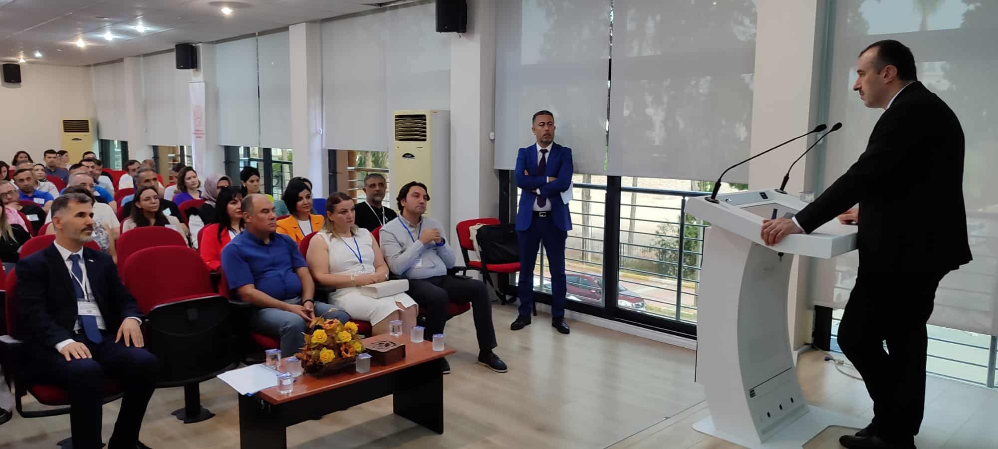 “TÜRKİYE YÜZYILI MAARİF MODELİ İLKÖĞRETİM FEN BİLİMLERİ ÖĞRETİM PROGRAMI EĞİTİCİ EĞİTİMİ KURSU” MERSİN HİZMET İÇİ EĞİTİM ENSTİTÜSÜNDE BAŞLADI