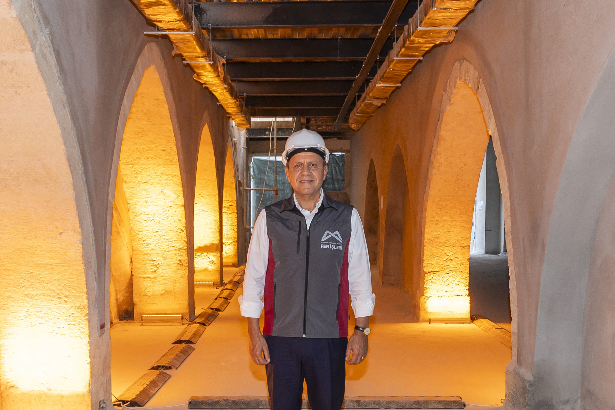 BAŞKAN SEÇER, ‘KARAMANCILAR KONAĞI MERSİN MUTFAK KÜLTÜRÜ EVİ’NDEKİ RESTORASYON ÇALIŞMALARINI İNCELEDİ