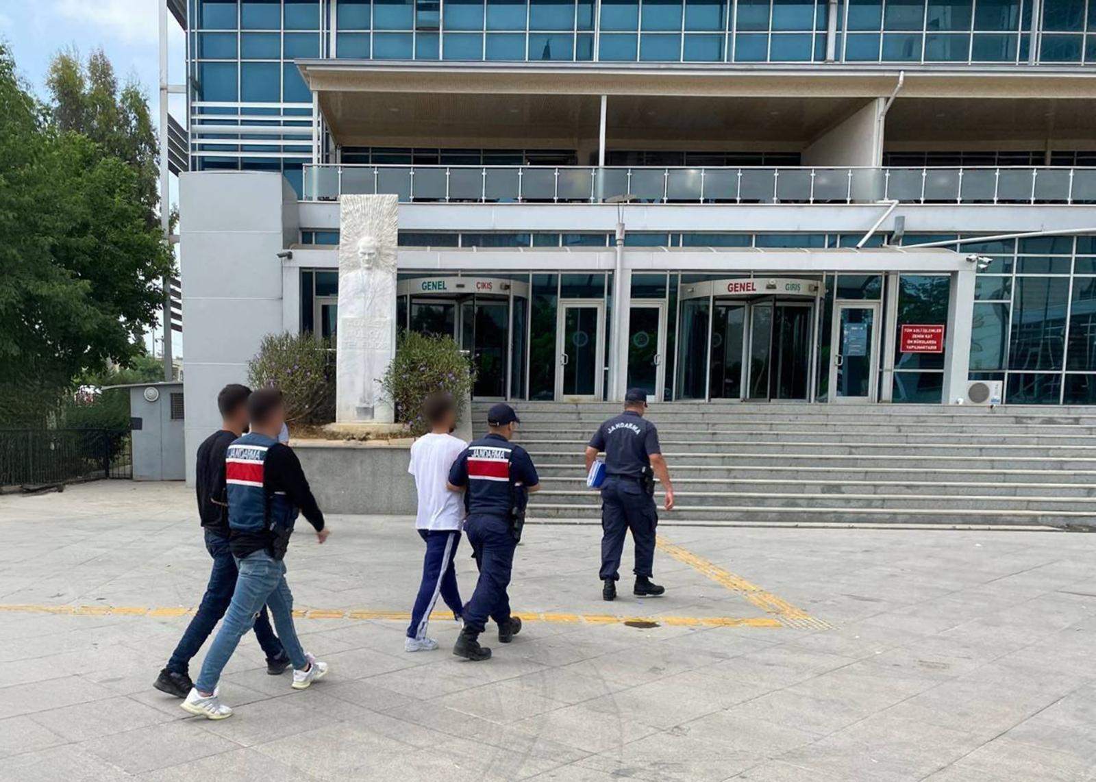 JASAT’TAN ARANAN ŞAHISLARA OPERASYON
