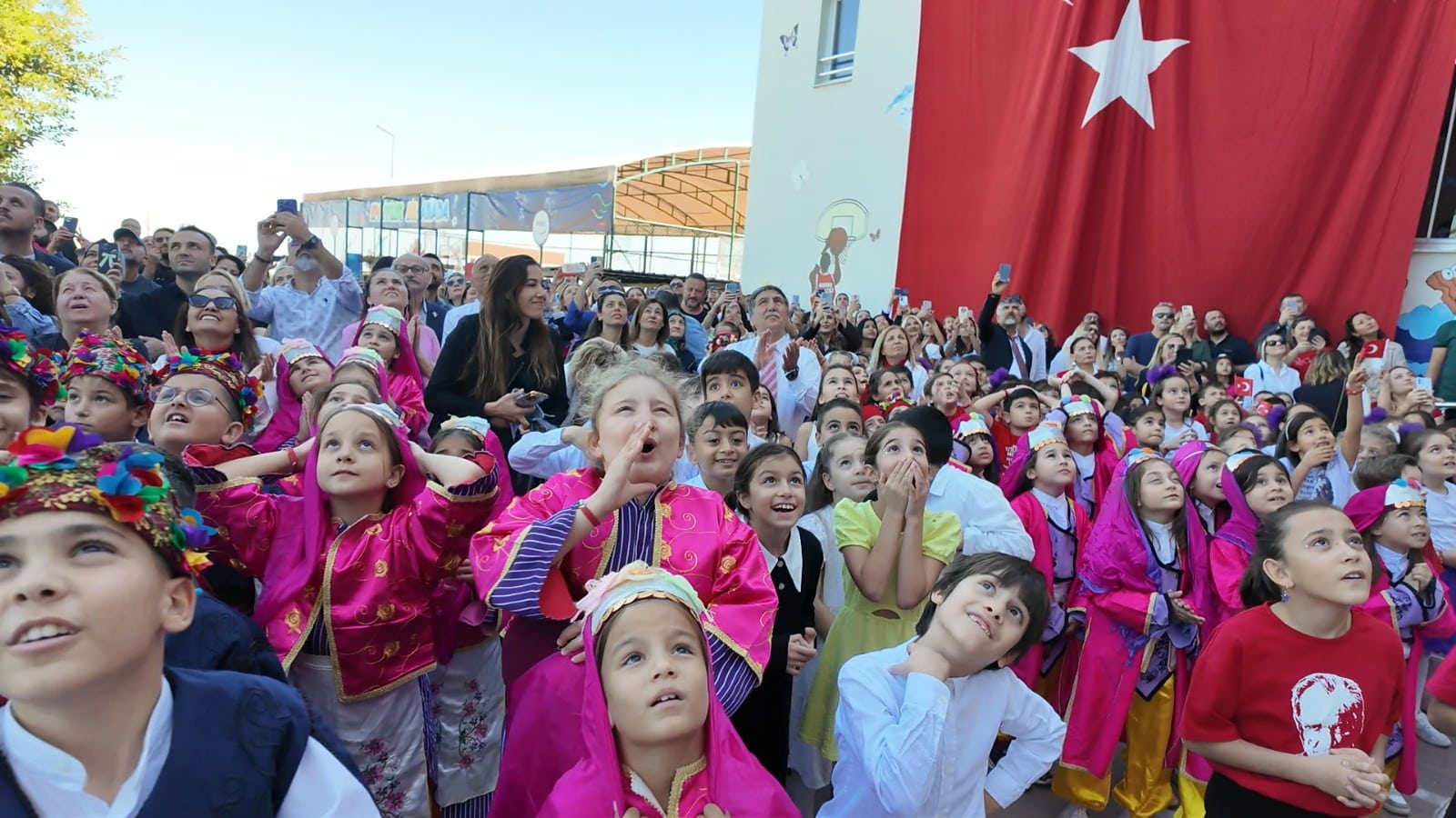 CUMHURİYET COŞKUSU AKDENİZ BOĞAZİÇİ KOLEJİ’NDE YAŞANDI