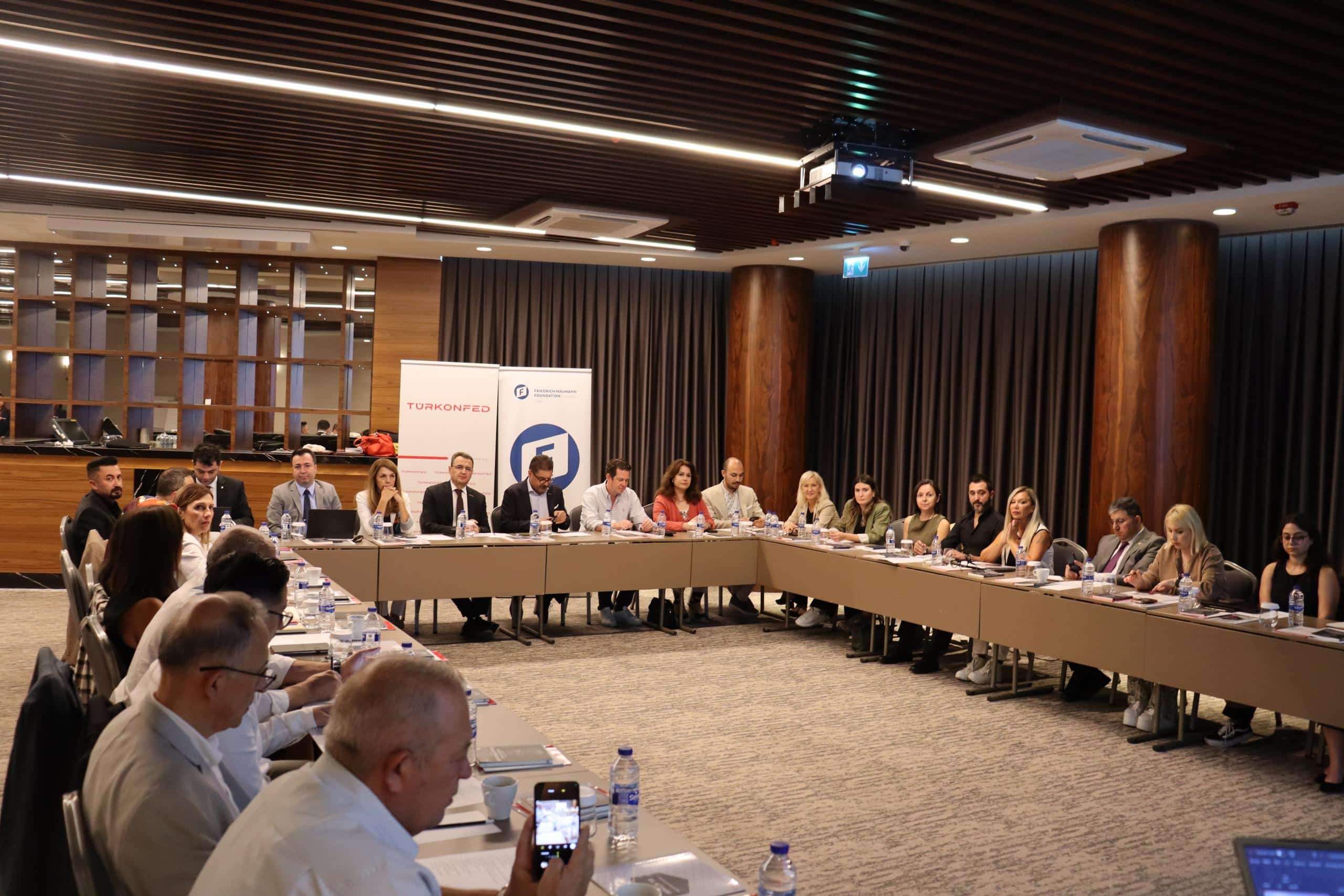 TÜRKONFED VE FNF, STK’LARI GÜÇLENDİRMEK İÇİN BİR ARAYA GELDİ