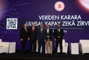MİLLETVEKİLİ UYSAL: ‘YAPAY ZEKA HAYATIMIZI NASIL DEĞİŞTİRECEK? YAPAY ZEKAYA DAİR GELECEK SENARYOLARI’ PANELİNE MODERATÖRLÜK YAPTI