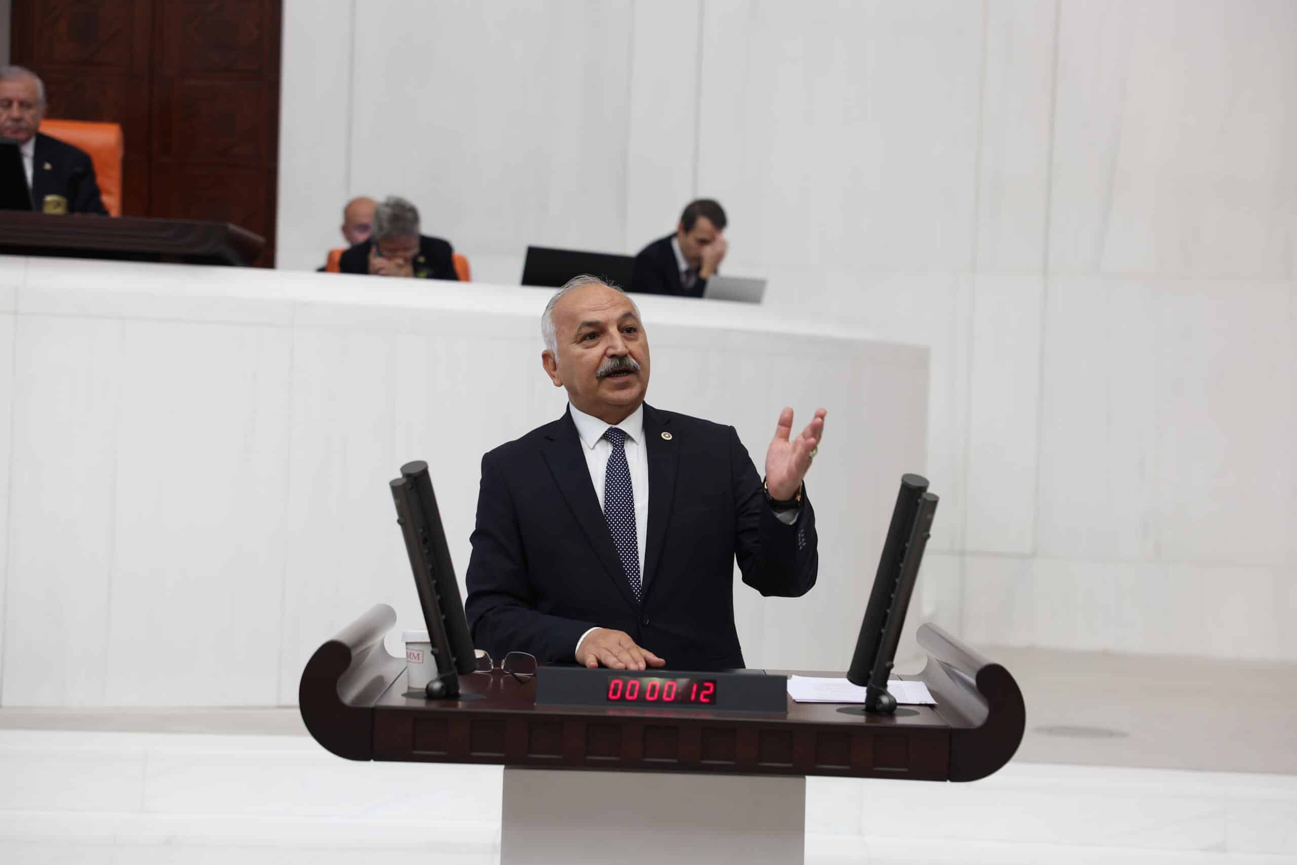 MİLLETVEKİLİ DİNÇER: “ESNAF BİTERSE SOKAKLAR BİTER, ÜRETİM BİTER, UMUT BİTER!”