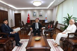 VALİ TOROS, HALEF VE SELEF İL MİLLÎ EĞİTİM MÜDÜRLERİNİ KABUL ETTİ