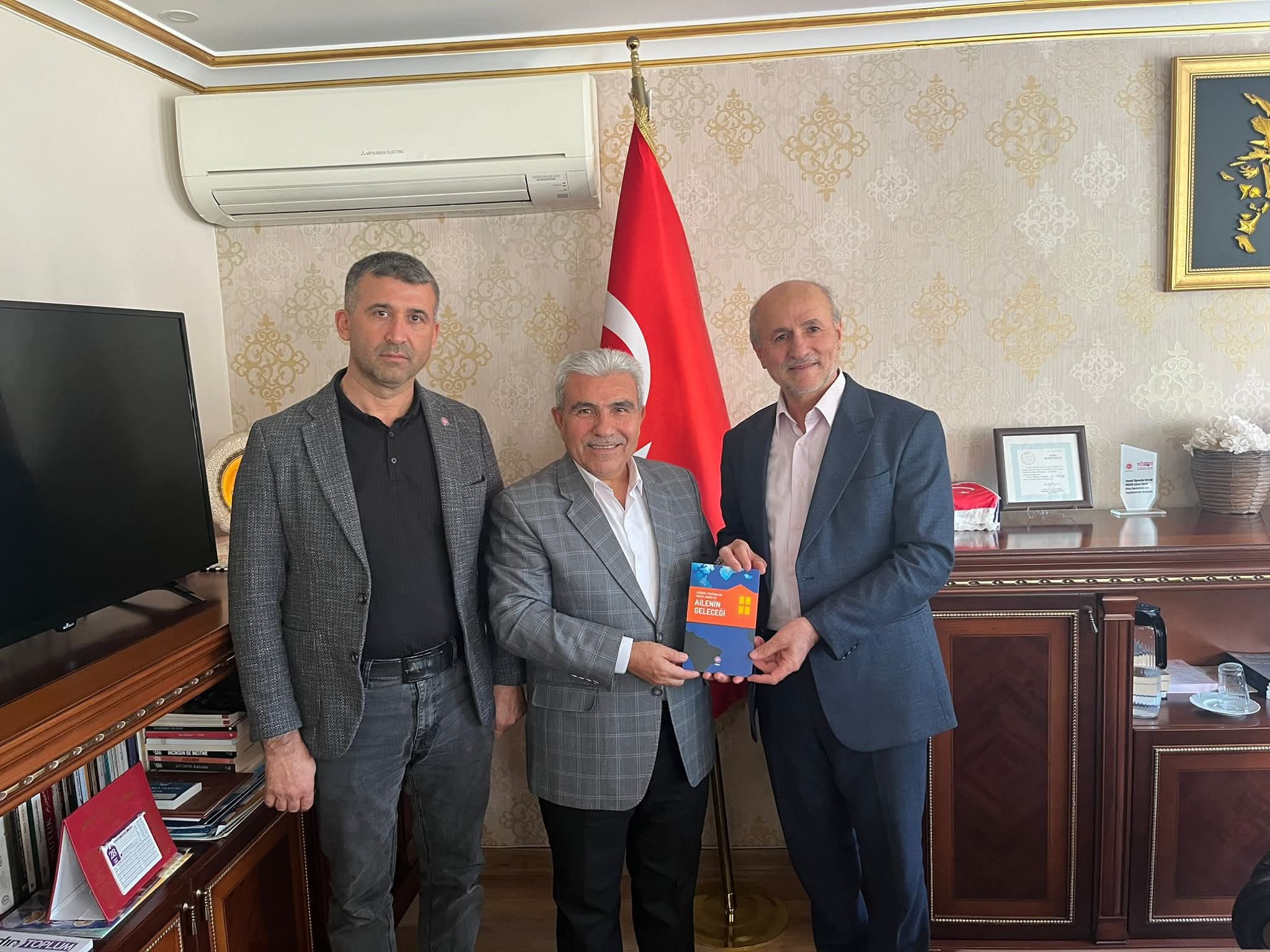 BAŞKAN GÖRGÜLÜ, YENİŞEHİR İLÇE MÜFTÜSÜ ARUK’U ZİYARET ETTİ