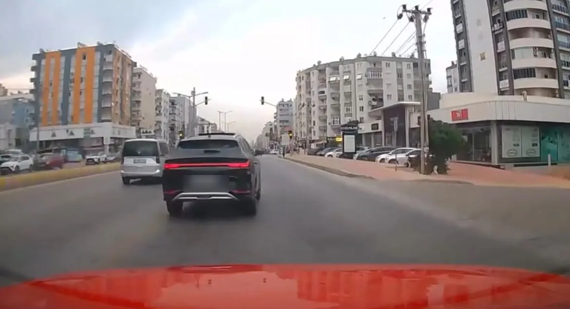 MERSİN’DE SOSYAL MEDYADAN YAKALANAN KURAL TANIMAZ SÜRÜCÜLERE CEZA YAĞDI!