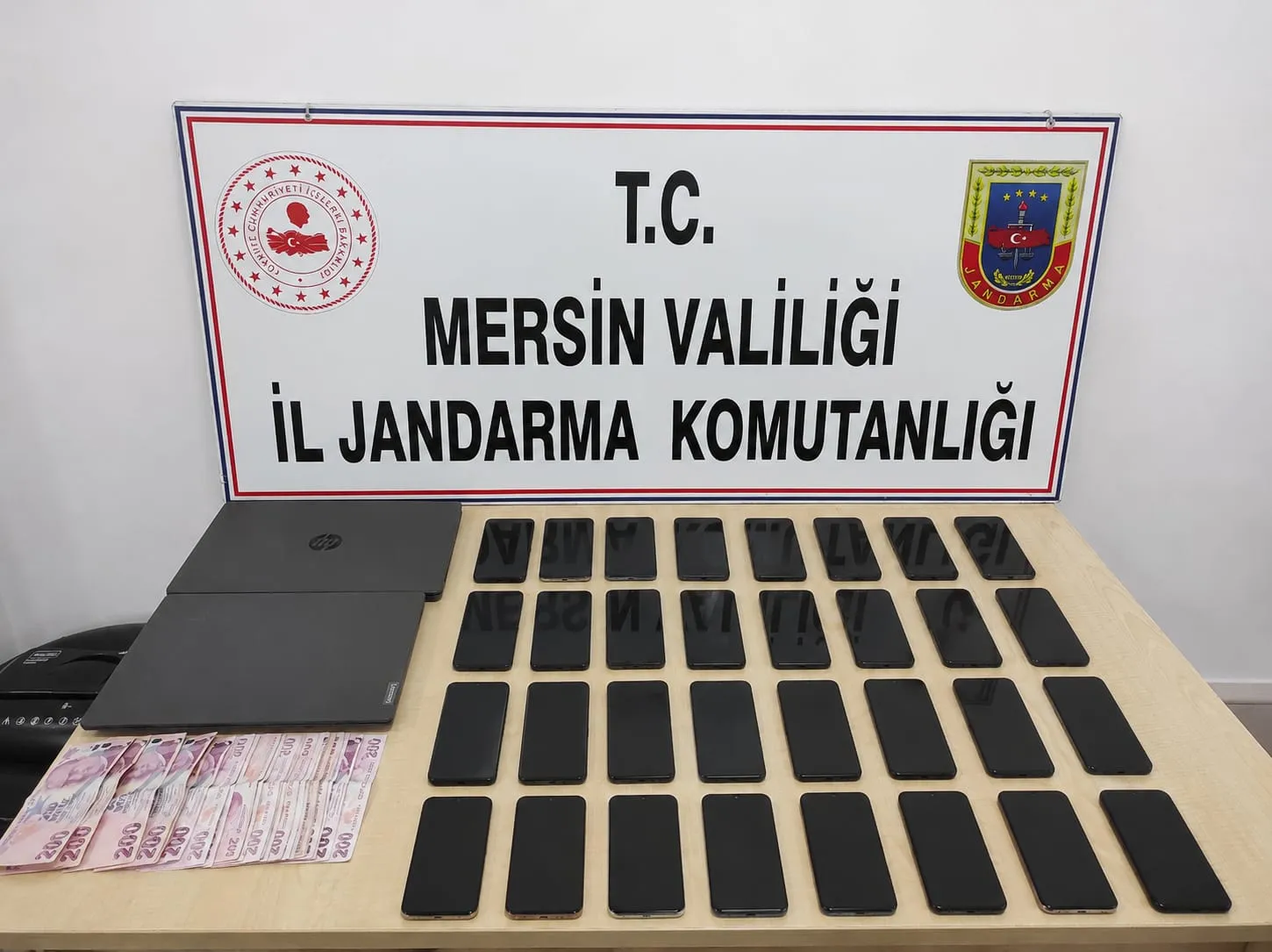 MERSİN MERKEZLİ 4 İLDE YASADIŞI BAHİS OPERASYONU: 21 GÖZALTI