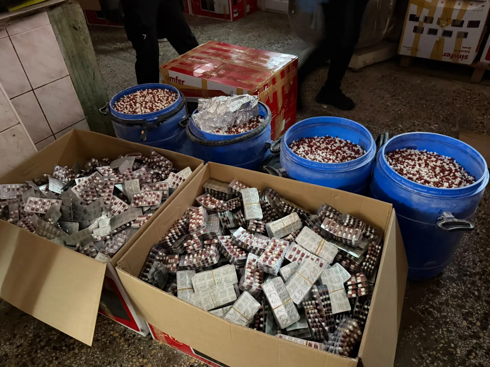 MERSİN’DE REKOR UYUŞTURUCU OPERASYONU: 1 MİLYONDAN FAZLA SENTETİK HAP ELE GEÇİRİLDİ